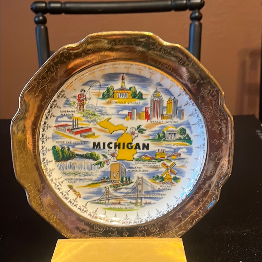 Michigan Souvenir Decorative Plate